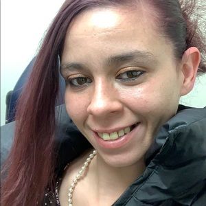 Meet your Posher, Elizabeth